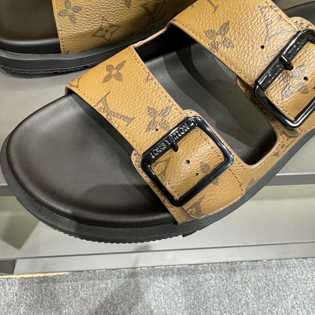 Louis Vuitton Slippers